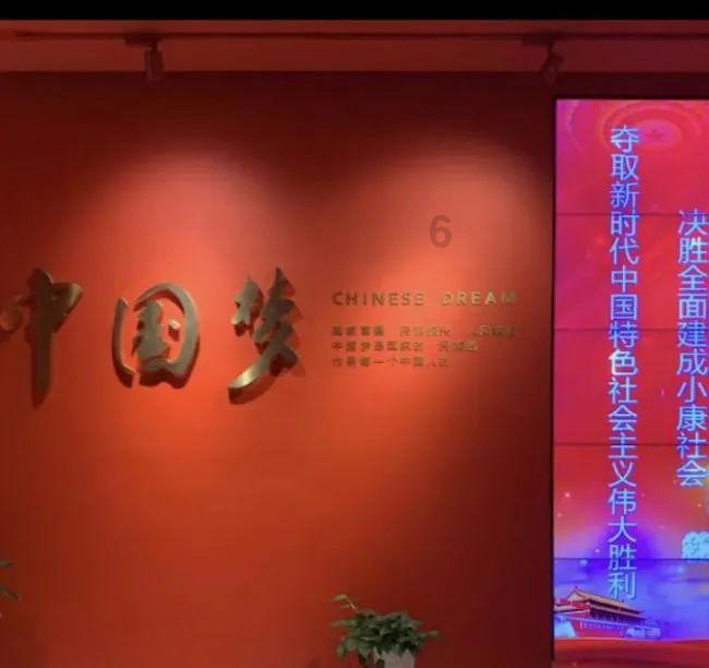 逃离森林湖畔